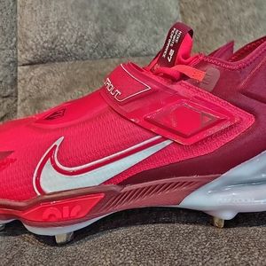 Brand New Men's Force Zoom Trout 8 Elite Metal Baseball Cleats